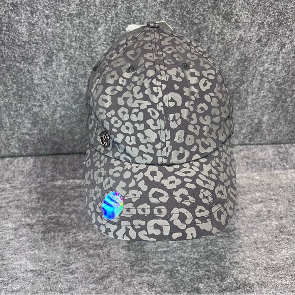 Gaiam Classic Leopard Fitness Hat - Picture 8 of 13